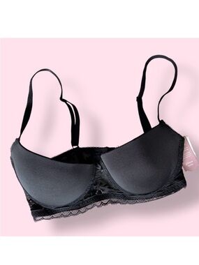 NWT black bra 34D lace trim lightly padded new with tags Marilyn Monroe